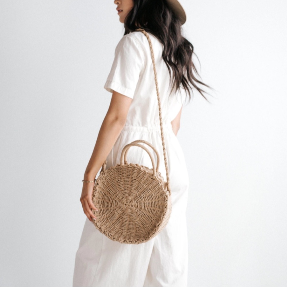 GiGi Pip Straw Circle Crossbody Bag